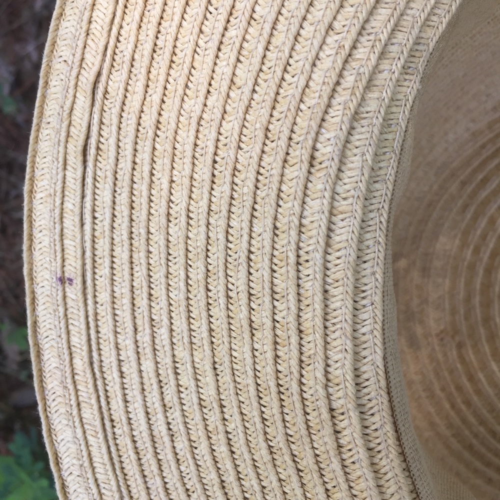 HBY Miami Soft Straw Hat Fishhook & Rope - Picture 10 of 10